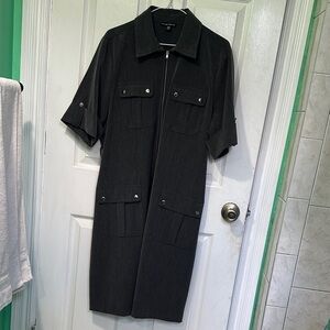 Chic Dark Gray Midi Dress with zipper and snap pocket Details